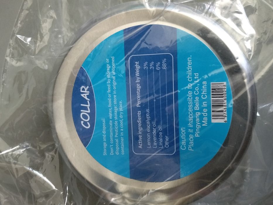 Coleira anti pulgas e carraças