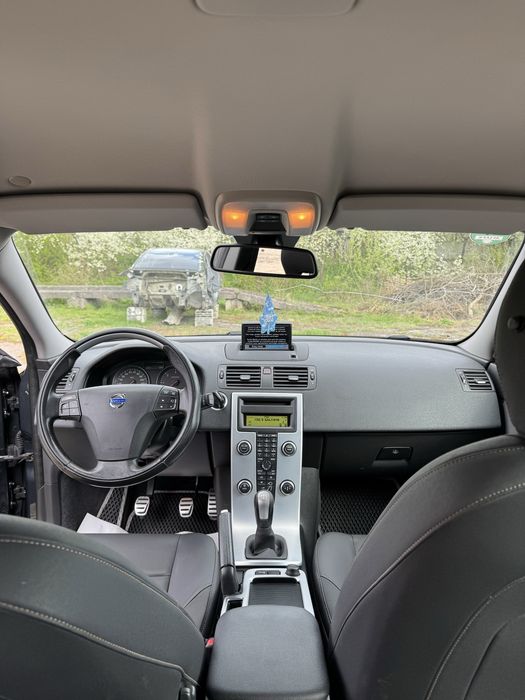 Volvo v50 Drive 2010