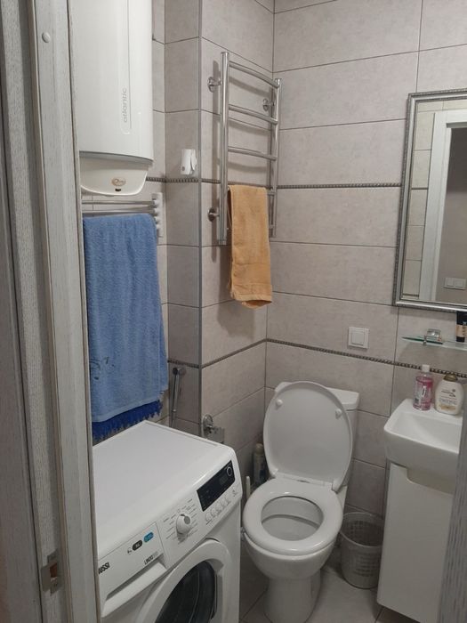 Здаєтьсяw в оренду простора 3-кімнатна квартира