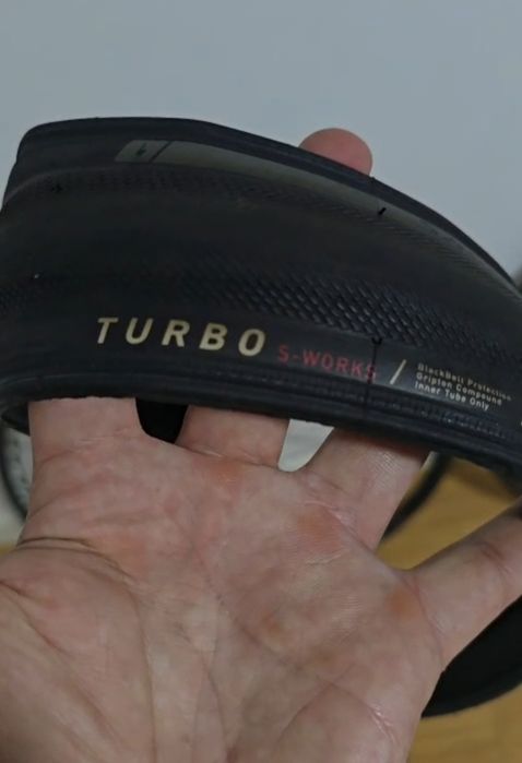 Rodas Syncros RR 1.0 Carbon Clincher 28/55 mm – Travão de Aro