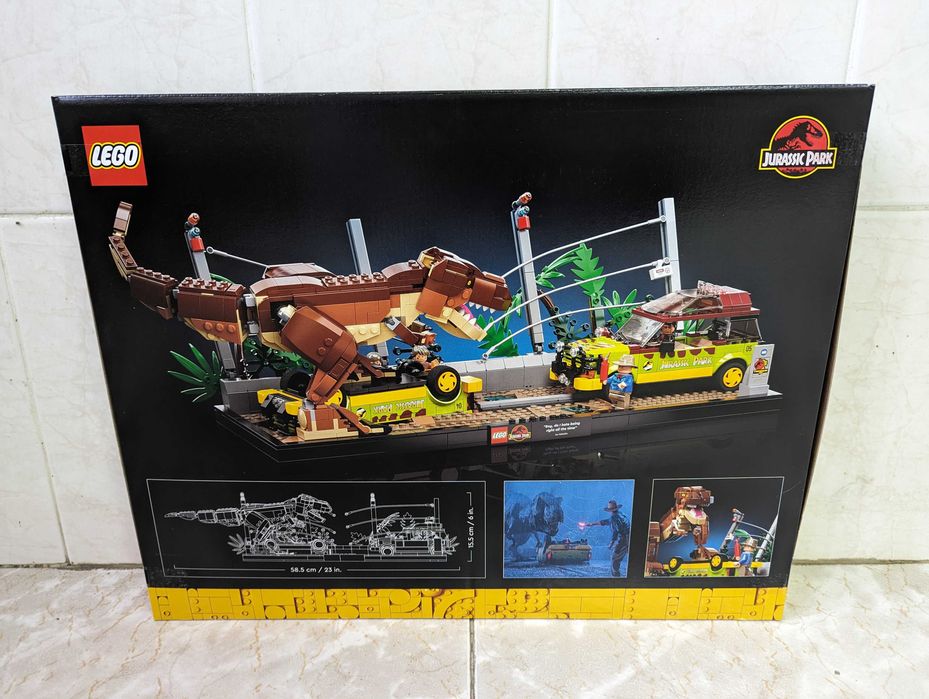 76956 LEGO Jurassic World T-Rex Breakout