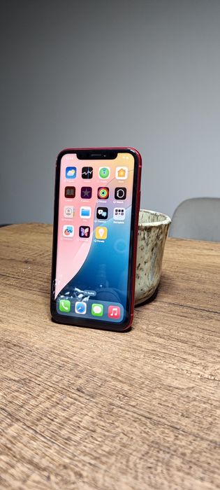 iPhone XR 128GB RED