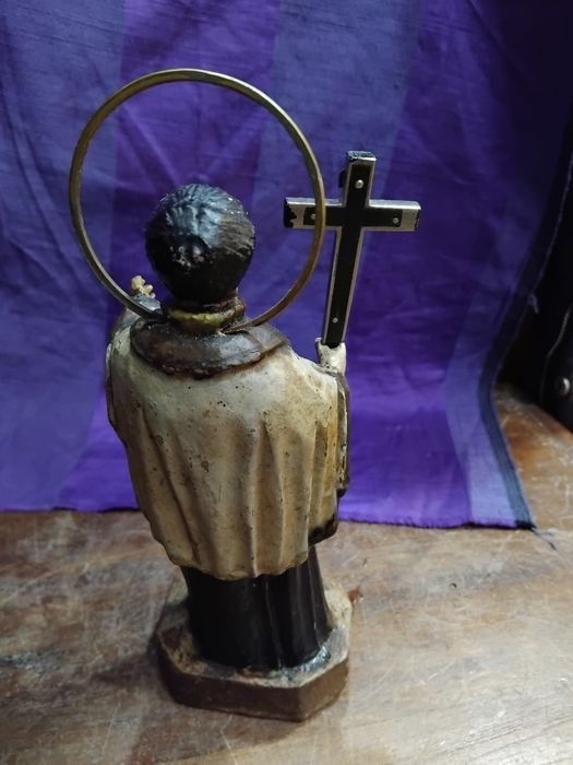 Imagem de São Francisco Xavier em madeira  séc  XVIll