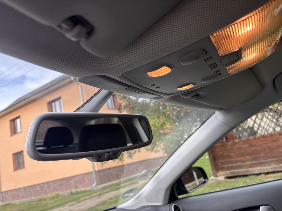 Audi A3 1,6 MPi бензин