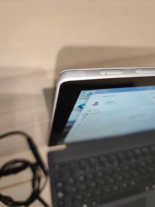 Microsoft Surface Pro 6  i7 , 16gb mem, 512gb disc