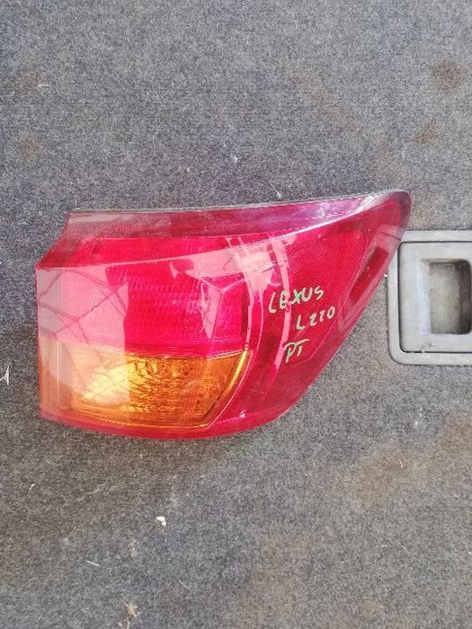LEXUS IS220 LAMPA TYŁ PRAWA EUROPA