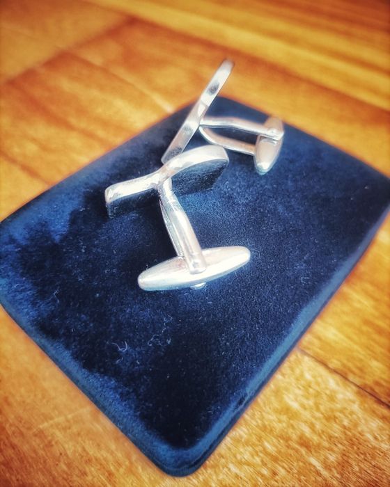 Botões de punho “piano” design italiano