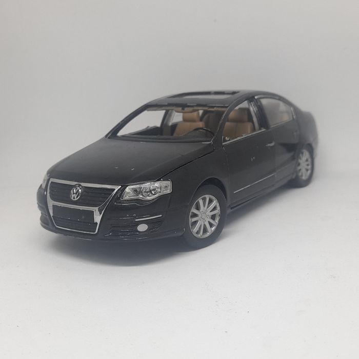 Volkswagen Passat B6 skala 1:24 złom modelarski tuning gartex