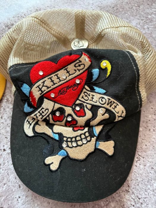 Кепка ed hardy та Stussy