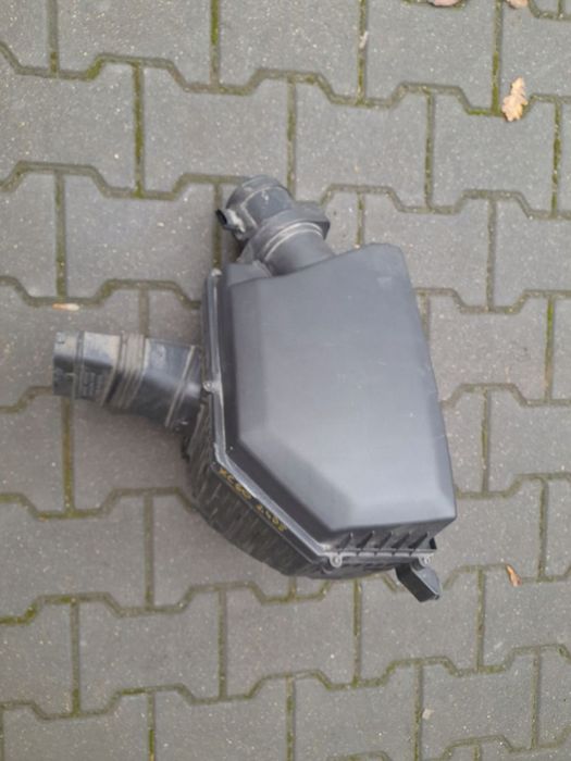 OBUDOWA FILTRA POWIETRZA 30792196 VOLVO XC60 2.4D5 LIFT