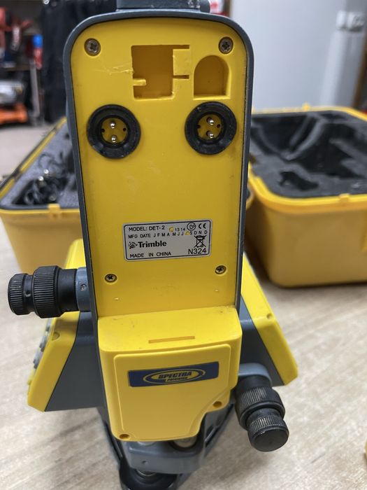 Spectra Precision DET-2 / Електронний теодоліт Спектра (Trimble)