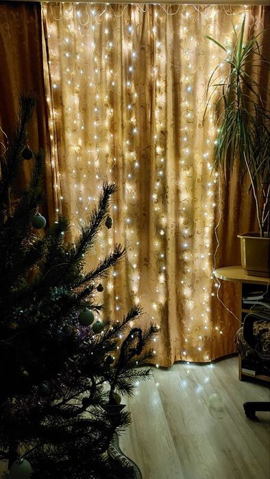 Гірлянда -штора роса 3х3 м з пультом та гачками/гирлянда, ге