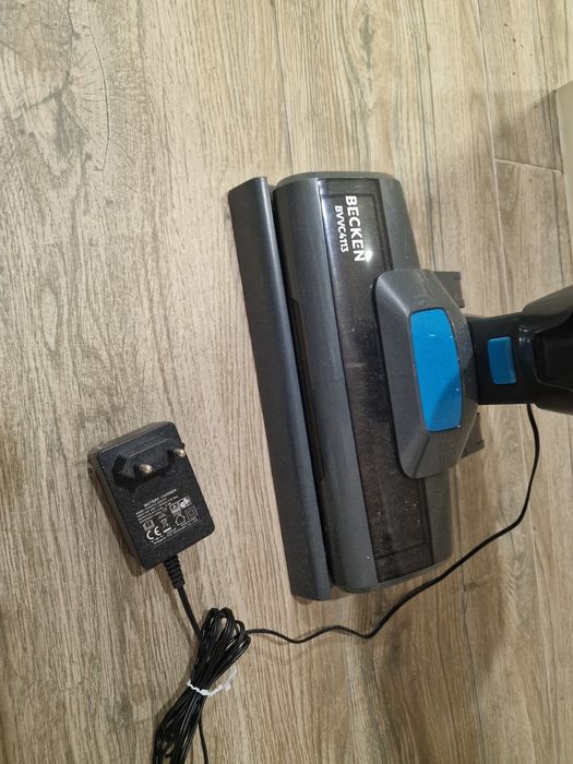 Aspirador Becken com aspirador de mão