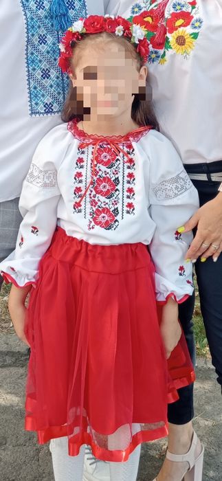 Вишиванка, спідниця, вінок 128-134р, на вік 6-7років