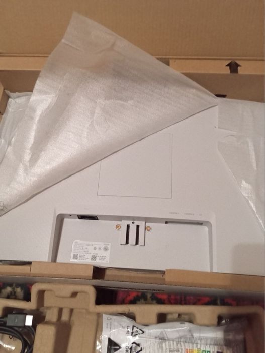 Монітор Dell 24” S2421HN