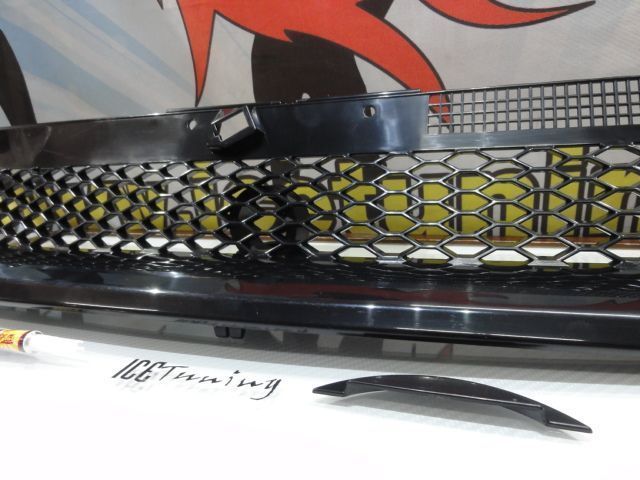 Grelha Frontal VW Golf 4 / IV em favo de mel, sem simbolo em ABS plastico