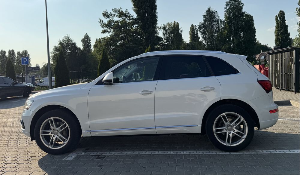 Audi Q5 TFSI 2.0 Premium Plus