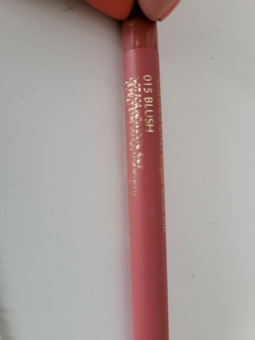 Nowa kredka do ust Estee Lauder