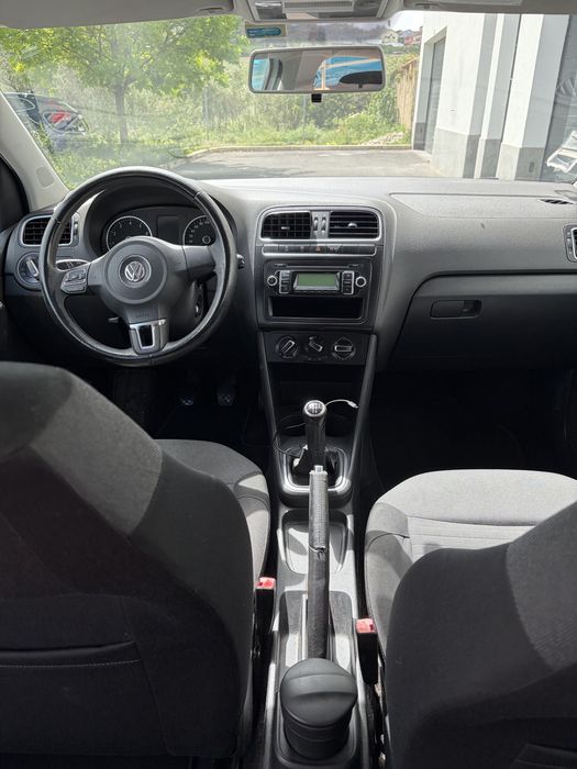VW Polo 1.2 Comfortline 2010 | 140.000 km | Económico e Fiável
