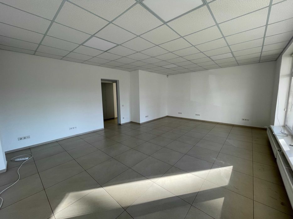 Приміщення під офіс на Митниці