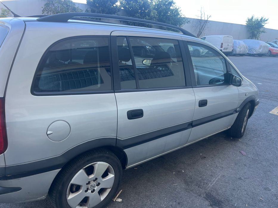 Opel zafira 2.2 tdi único dono