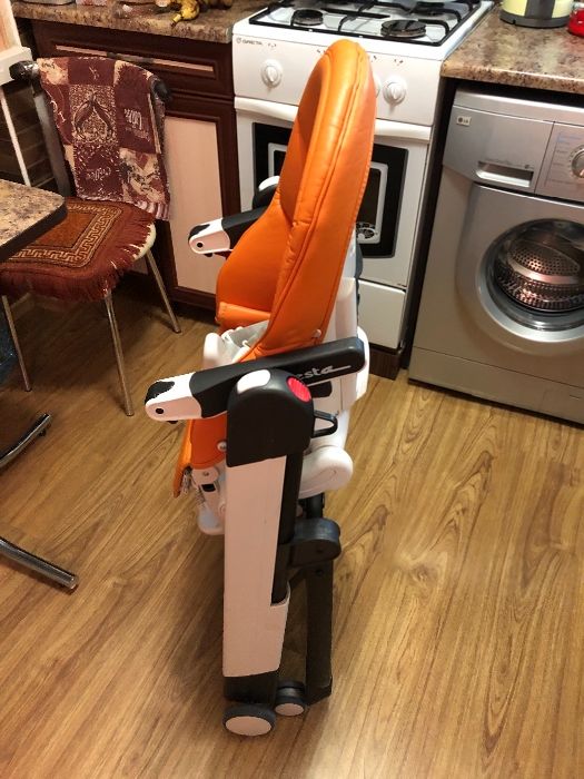 Стульчик для кормления Peg Perego Siesta.