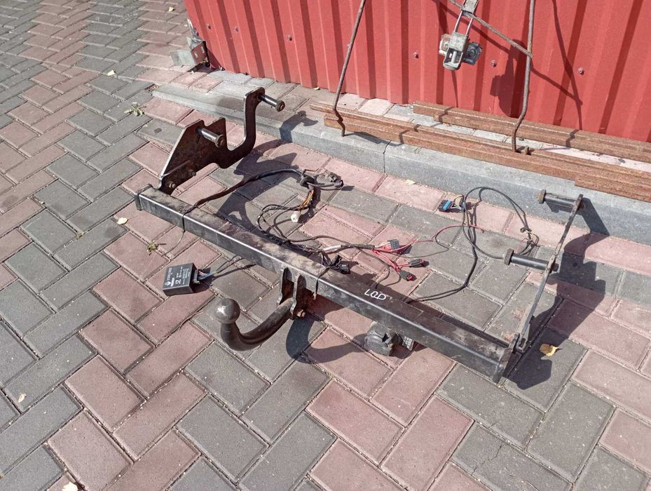 Фаркоп Dacia Lodgy (2012-2016)