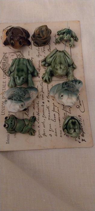 17 rãs para Coleção em loiça  quase todas