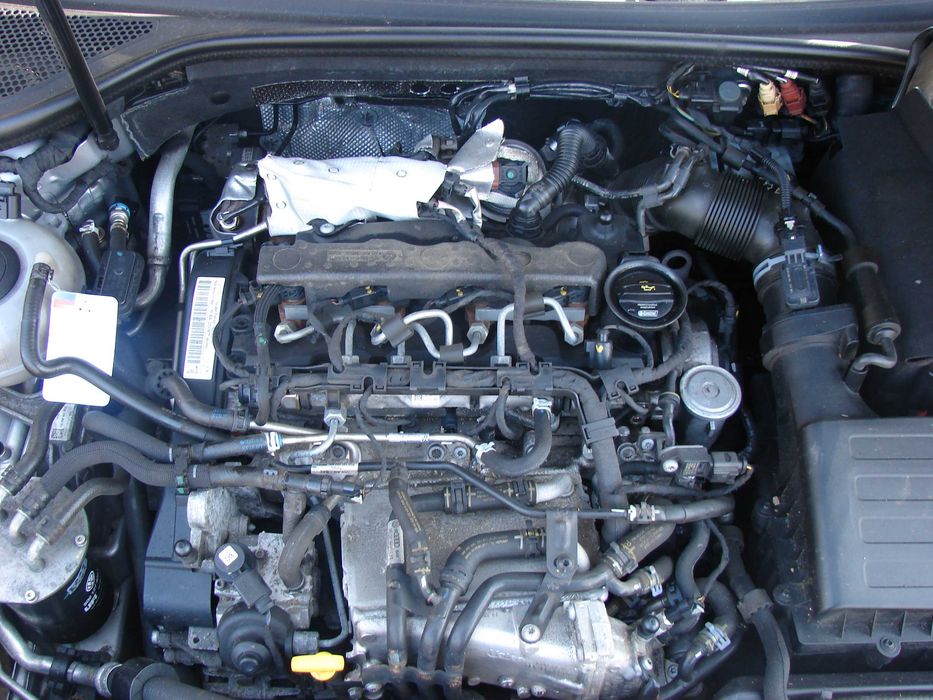 Silnik CRKB 1.6 tdi VW Audi KOMPLETNY jak nowy