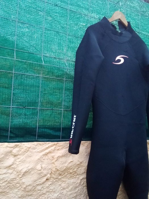 Fato de surf preto rip curl