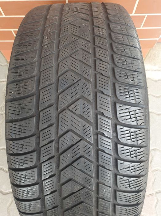 Opona używana 1szt. 285/45/20 Pirelli Scorpion Winter