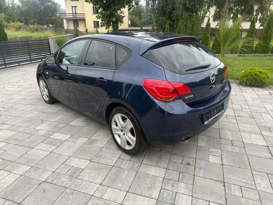 Opel Astra Opel Astra 1.4 Turbo 140 KM | 2012 | Bogata wersja | Grzane fotele i k