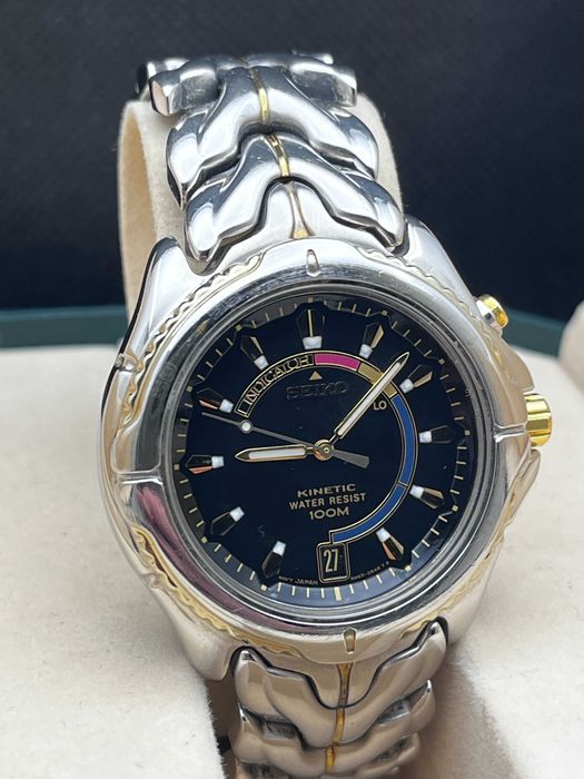 Seiko Kinetic Sports 100 5M62-0B40