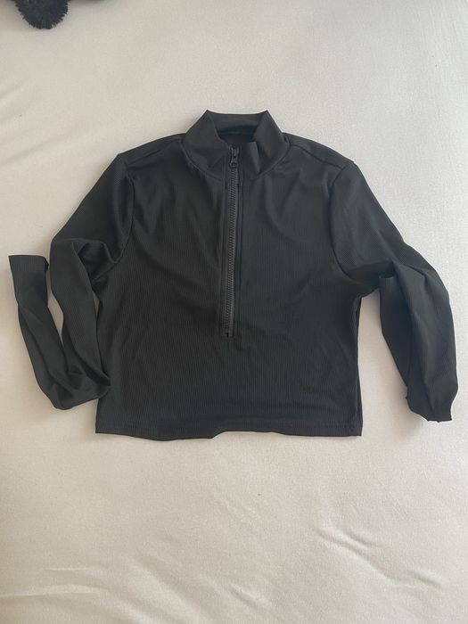 Bluzka krótka rozpinana