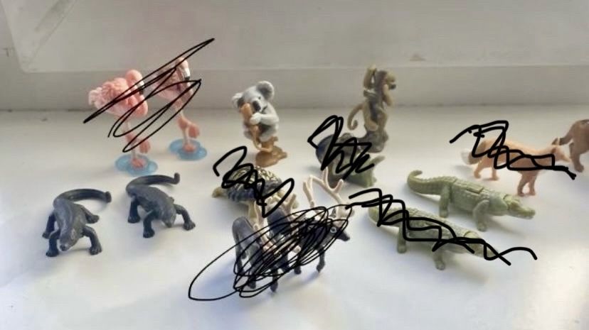 Фігурки з кіндерів