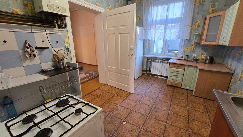 Częściowo umeblowane 3-pokojowe w centrum/ ogrzewanie centralne gazowe