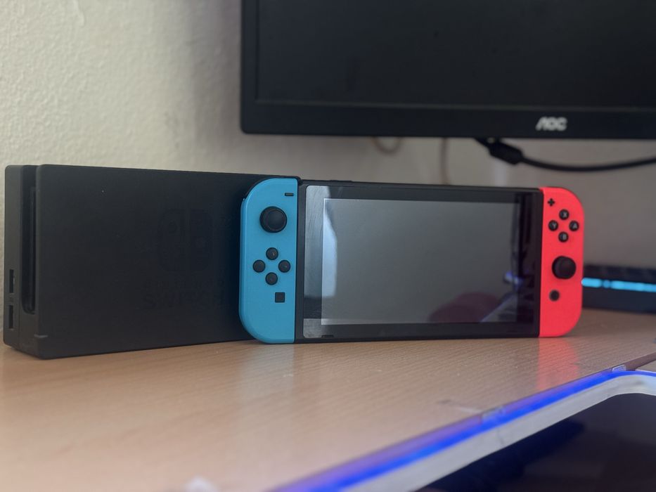 Nintendo Switch com jogos e acessórios