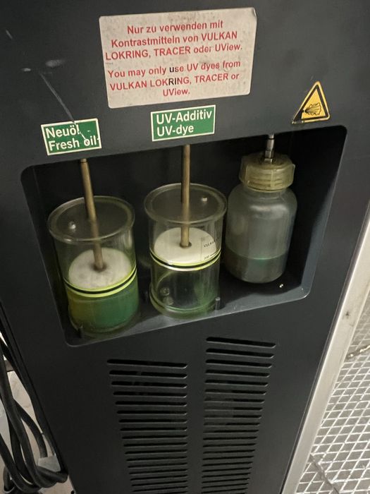 Станція заправки кондиціонерів