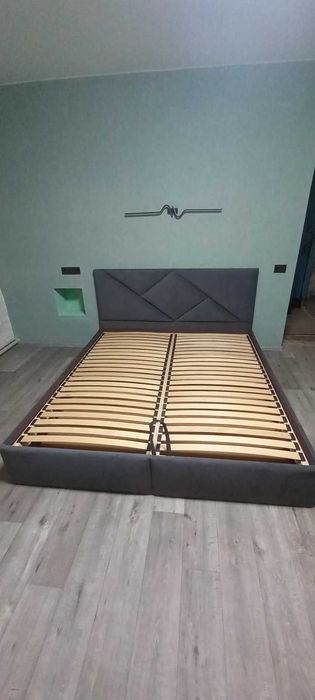 Кровать 1800 на 2000 Бите скло. Лижко