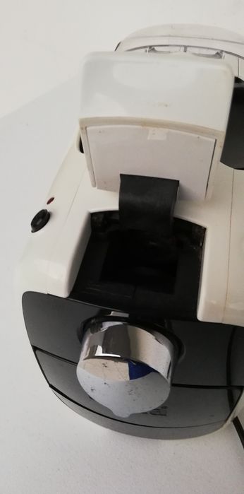 Máquina café cápsulas Delta