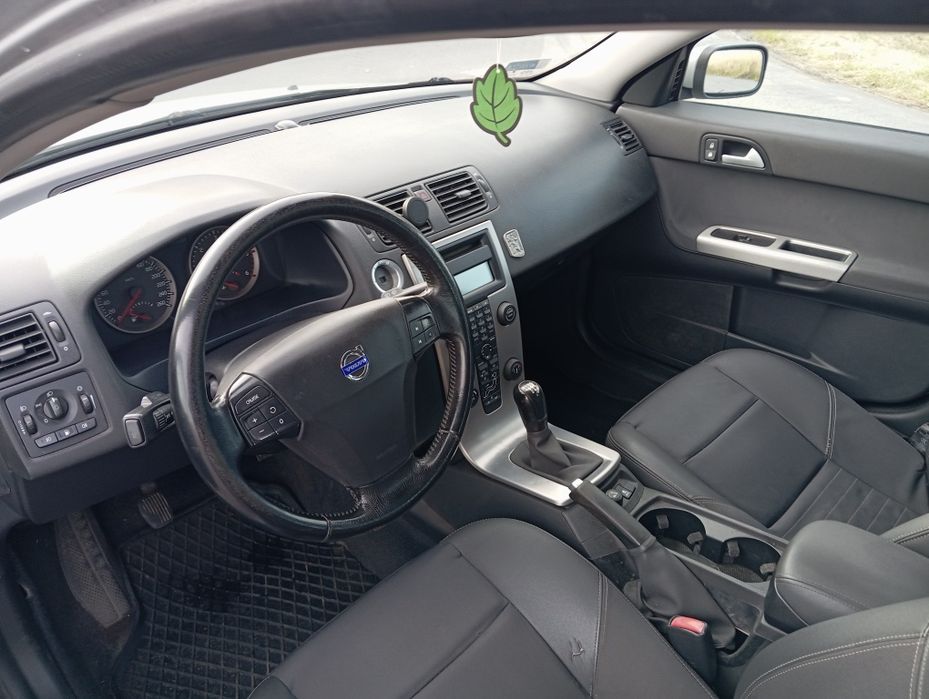 // Volvo v 50 2.0D// Nowe Opony//