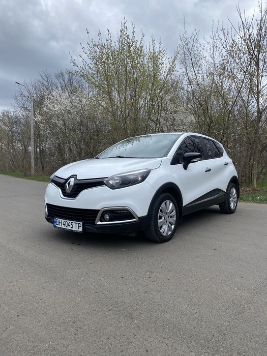 Renault captur 2015 года, дизель, автомат