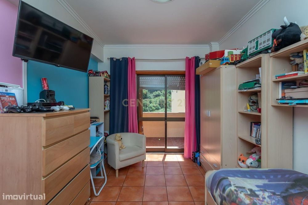 T3 com Vista Rio em Vila Franca de Xira
