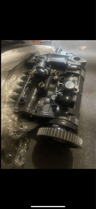 Тнвд паливний насос bosh PE6H120 на мерседес та інші двигуни