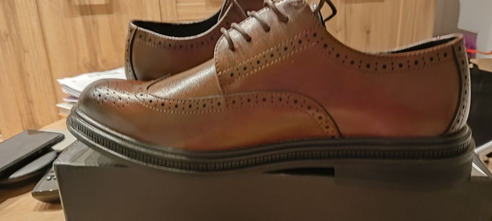 Buty garniturowe brązowe