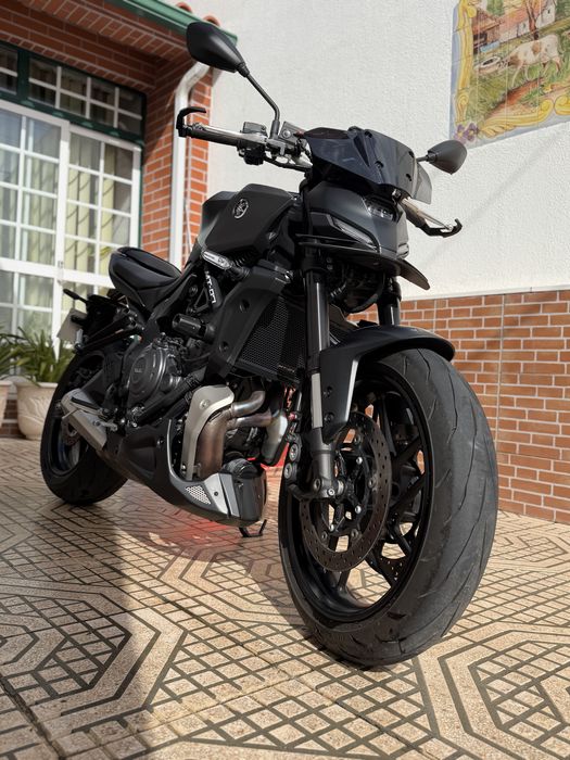 Vendo MT07 35kw de 2025 , com 2600km