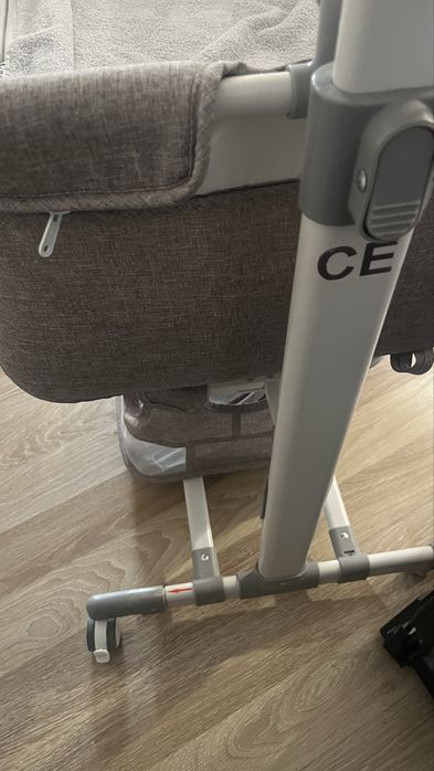 Kołyska łóżko wózek dziecięcy bujany elektryczny