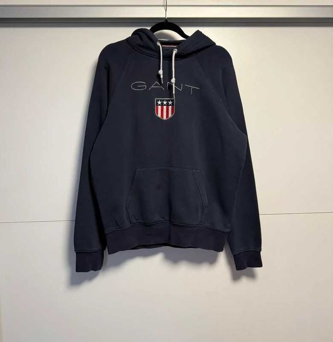 Granatowa bluza hoodie GANT front patch M
