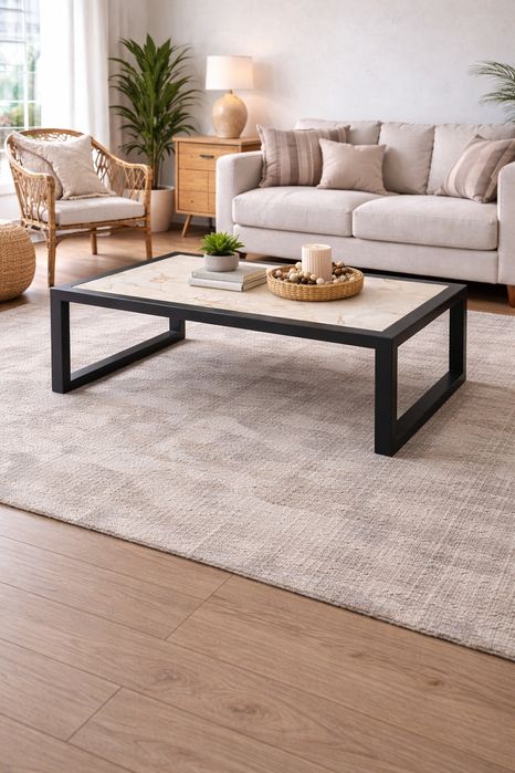 Стильний журнальний столик