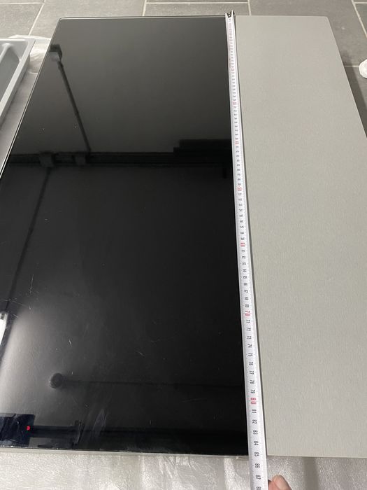 Mesa de cozinha suspensa